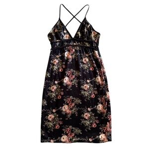 NWT‎ Velvet Floral Mini Dress Size Large
